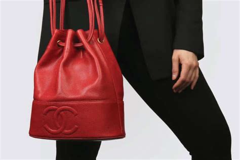 zainetto donna falso chanel|14 Ways to Spot a Fake Chanel Bag .